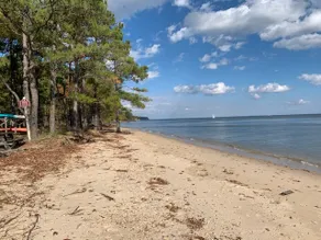 Spacious Lake House at the Chesapeake Bay - Image 4
