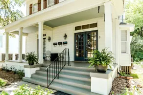 Historic Home in Oakleigh, Sleeps 10, Mardi Gras - Image 2