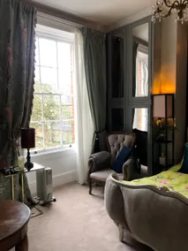 Bright Bijou Studio in Central Winchester - Image 3