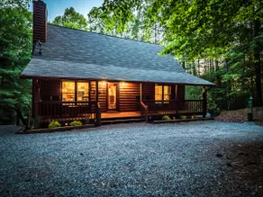 Private Ellijay Log Cabin, Hot Tub, Fire Pit, Pet Friendly, Mins to Downtown - Image 5
