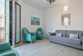Aparteasy - Bright, large and central apartment in BCN - Image 4