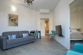 Aparteasy - Bright, large and central apartment in BCN - Image 5