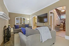 Greenridge Getaway:Near Universities & Attractions - Image 3