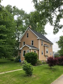 Large Historic Farmhouse in Heart of Boardman - Image 3