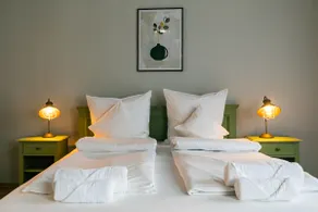 Bright & Stylish Apartment 3min walk from Old Town - Image 5