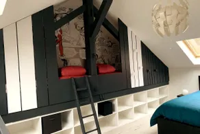 In the Paradise of the Happy Loft - Image 2