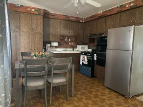 Vintage 1961 Home, Updated, Quiet West Detroit - Image 4