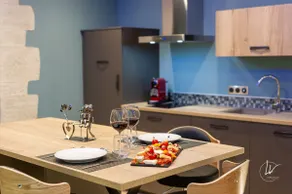charming house with hot tub for couples... - Image 3