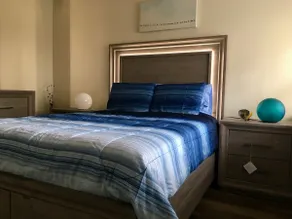 Relaxing 1-bedroom condo by the lake - Image 3