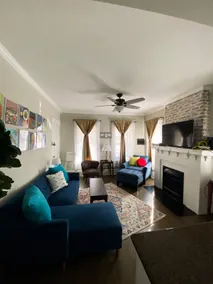 The Little Blue Bungalow - Image 5