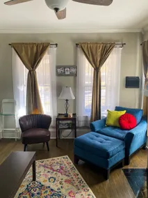 The Little Blue Bungalow - Image 2