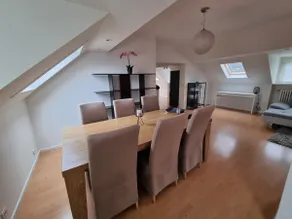 Luxury loft (3 bedrooms & free parking) near expo - Image 5