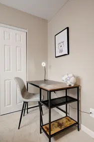 Cozy 3 bed 1 bath entire house- up to 6 people - Image 4
