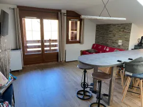 Spacious and bright 2-bedroom, close to Megève. - Image 2