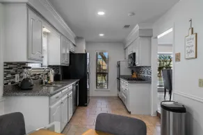 One Story House, King Beds, TV in all bedrooms, Desks, Grill and Pool.  - Image 5