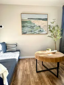 Easy walk to the Beach! Bay Breeze Bungalow - Image 3
