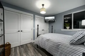 Skagit Valley Tulips 2 bdrm King Bed Guest House - Image 4