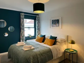 Modern 3 bedroom apartment in central Chichester - Image 3