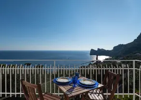 MAIN Roof Terrace Apartment - Image 4