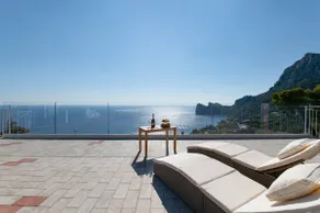 MAIN Roof Terrace Apartment - Image 2