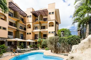 Perfect 2-bed condo with pool! Walk to beach! - Image 5