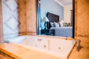 Stylish and Spacious 2BR Penthouse. Walk to Downtown and Medano Beach! - Image 4