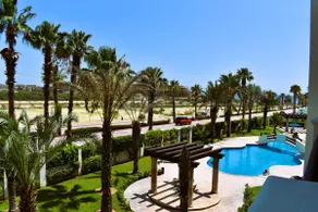 Stylish and Spacious 2BR Penthouse. Walk to Downtown and Medano Beach! - Image 2