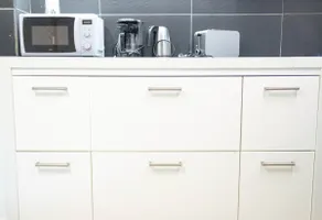 Secondary unit with own entrance - Image 4