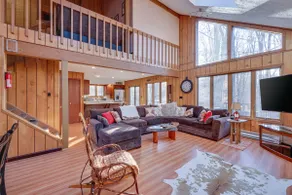 Luxury 5★Large Poconos home in a gated community - Image 3