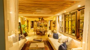 Luxury Oceanfront Condo - Steps to Restaurant Row! - Image 3