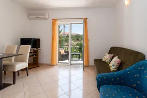 Ignacija 3 - Apartment 4+1, 150 m from the beach - Image 2