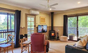 Tarilta Cottage · fireplace, spa bath, forest view - Image 5