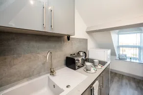 Essential Apartment - Image 5