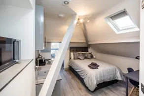 Essential Apartment - Image 2