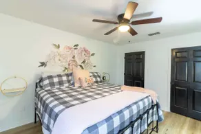 OnWARD Bound! Charming 3/2 fully renovated home! - Image 3