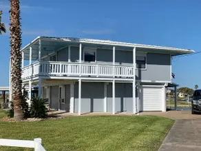 Keepin' It Reel: Fishing Paradise - Private Ramp - Image 2
