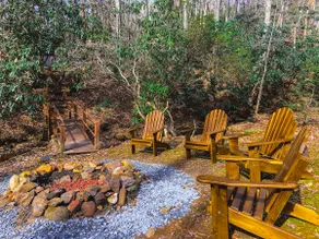 ⭐️Creekside Firepit l 3.5 Acres l Wood Burning Stove l Dog Friendly - Image 1