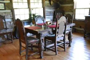 Kohler Kabin - Historic Log Cabin in Hocking Hills - Image 4
