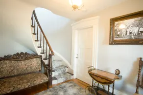 The Clipper - 1747 Historic Isaac Pierce House 1st Floor - Image 3