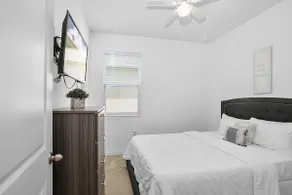 3BR House |Backyard |Pool|Travel Crib - Image 3