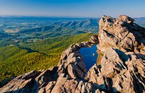 Luxe Private Getaway in the Heart of Wintergreen! - Image 5