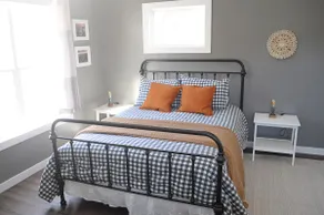 Adorable in-town guesthouse with free parking - Image 2