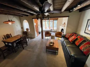Magpie's Nest: Mountain Retreat w/Chef's Kitchen - Image 2