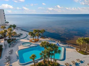 Sandestin Bayfront Studio with balcony and breathtaking views - Image 3