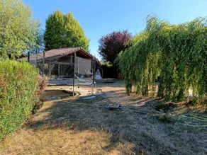 Villa with large outdoor area - Image 5