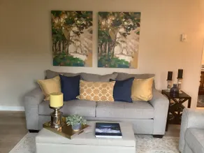 Desirable Location in North Gilham Area! Casa 17 - Image 2