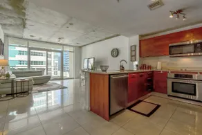 Trendy City Condo, in heart of Midtown Miami - Image 2