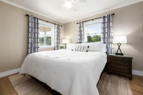 Beachside-Ocean views & Great beach access - Image 3