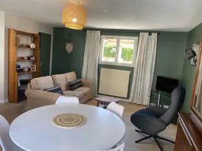 CHARLEMAGNE TOWNHOUSE WITH PARKING - Image 4