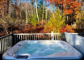 Luxury Woodland Escape-Fireplace/Hot tub/Fast WIFI - Image 4